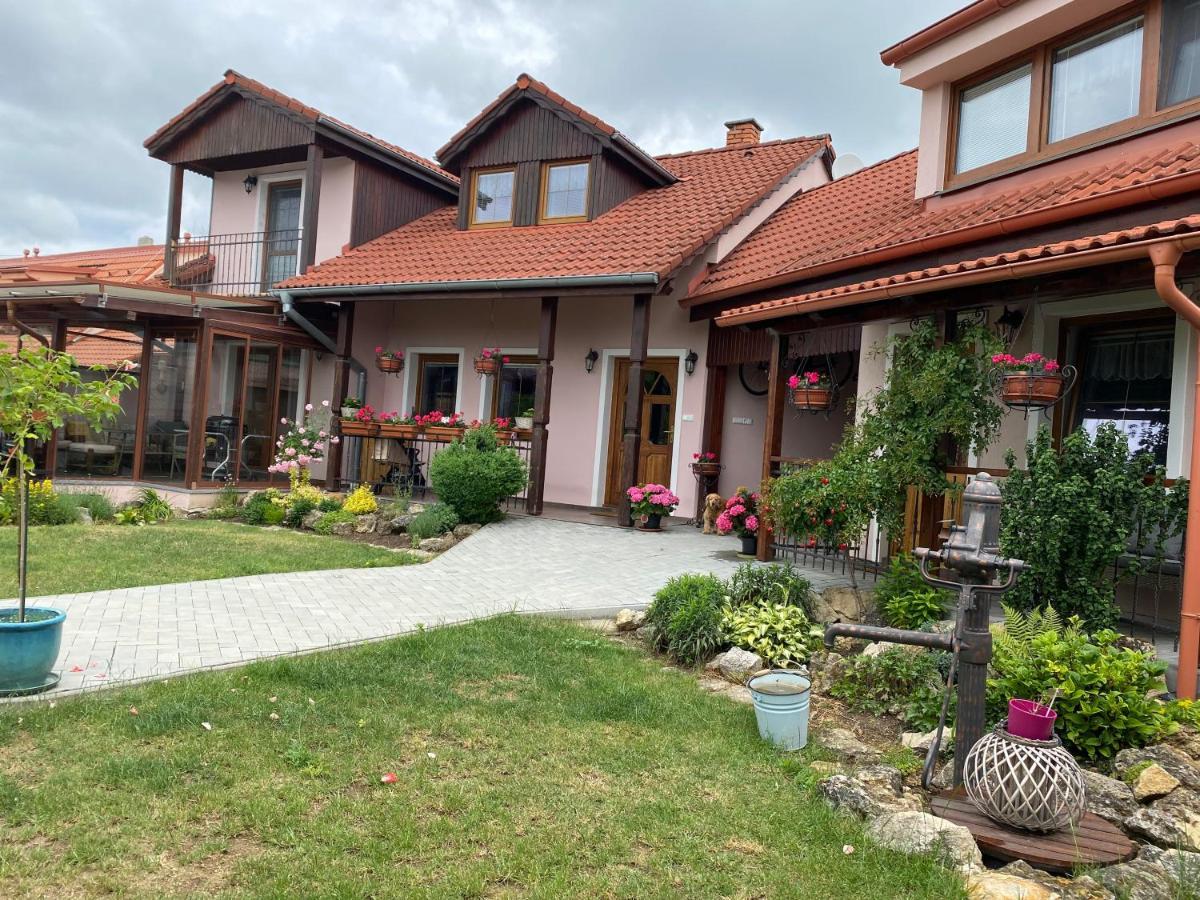 "Na Skale " Apartment In Center, Free Parking บอยนิตแซ ภายนอก รูปภาพ